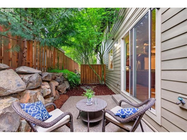 2052 Nw Village Cir 41, Portland, OR 97229