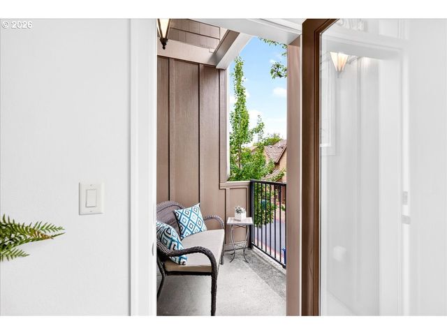 2052 Nw Village Cir 41, Portland, OR 97229