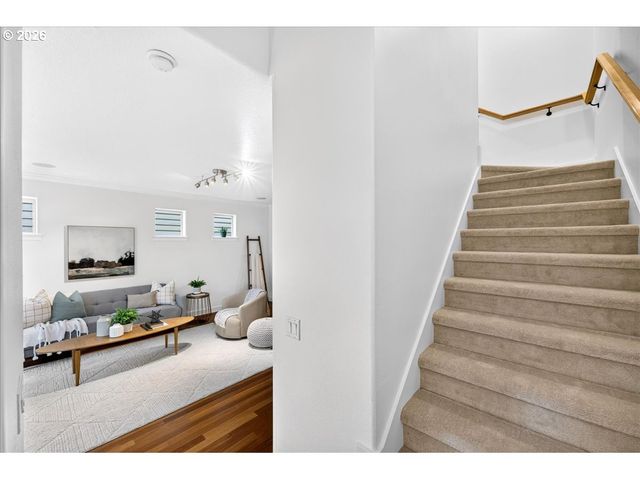 2052 Nw Village Cir 41, Portland, OR 97229