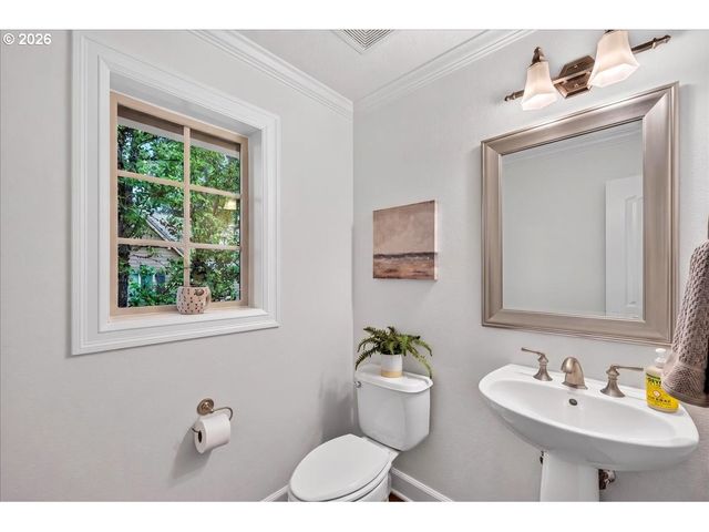 2052 Nw Village Cir 41, Portland, OR 97229