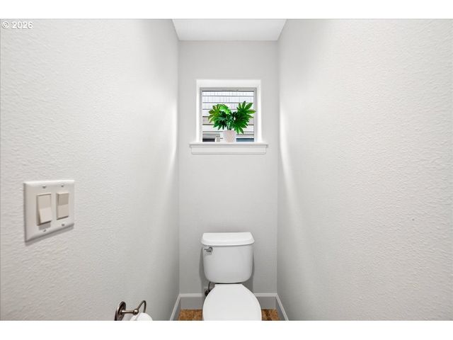 2052 Nw Village Cir 41, Portland, OR 97229