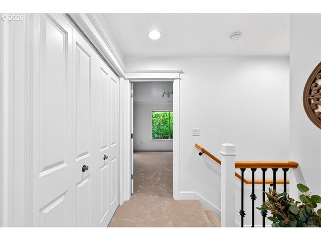 2052 Nw Village Cir 41, Portland, OR 97229