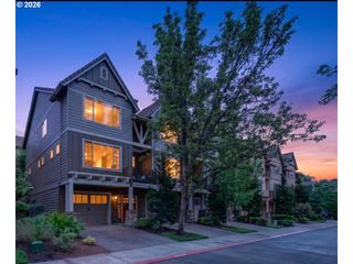 2052 Nw Village Cir 41, Portland, OR 97229