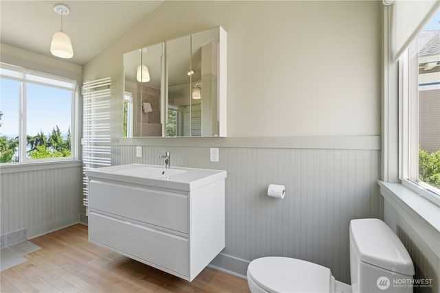 614 35th Avenue, Seattle, WA 98122