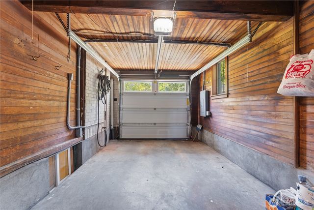 614 35th Avenue, Seattle, WA 98122