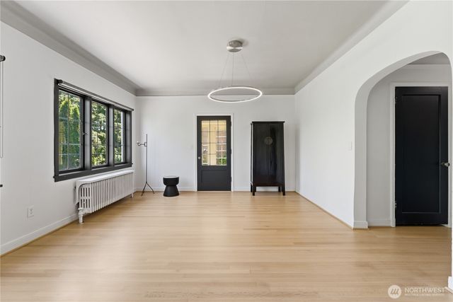 614 35th Avenue, Seattle, WA 98122