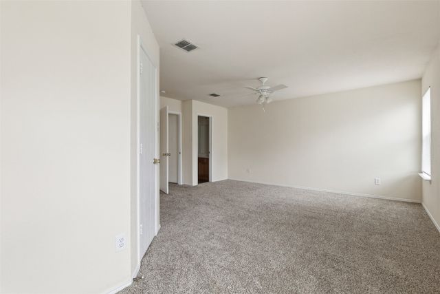 10716 Wild Oak Drive, Fort Worth, TX 76140