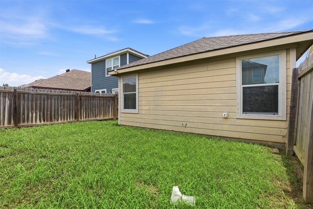 10716 Wild Oak Drive, Fort Worth, TX 76140
