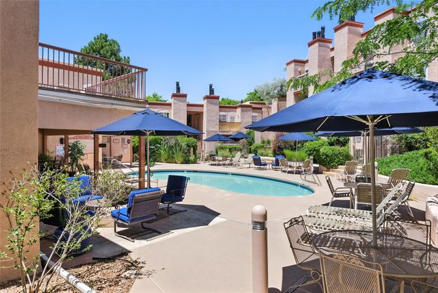2501 Zia Road W 8-204, Santa Fe, NM 87505