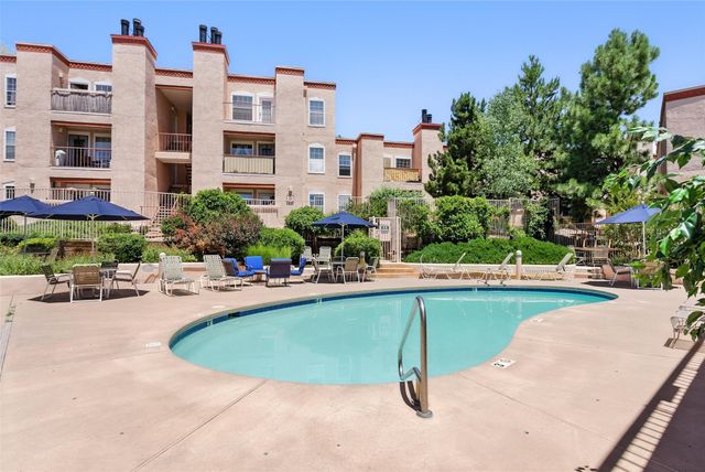 2501 Zia Road W 8-204, Santa Fe, NM 87505