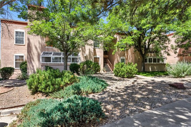 2501 Zia Road W 8-204, Santa Fe, NM 87505