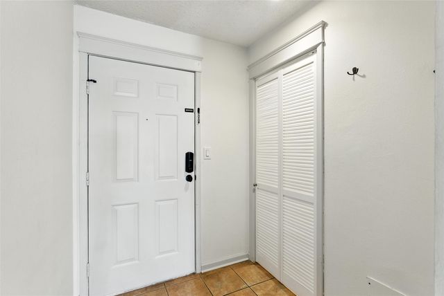 2501 Zia Road W 8-204, Santa Fe, NM 87505