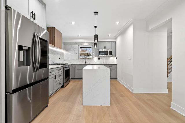 426 Argyll Lane, Schaumburg, IL 60194