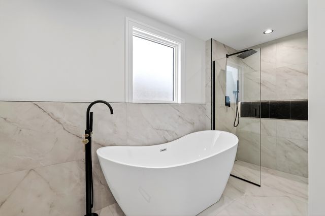 426 Argyll Lane, Schaumburg, IL 60194