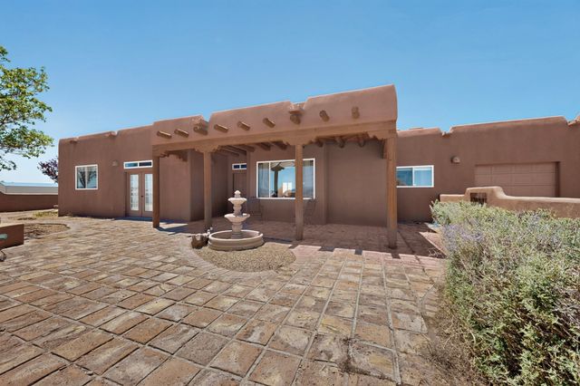 192 San Marcos Loop, Santa Fe, NM 87508