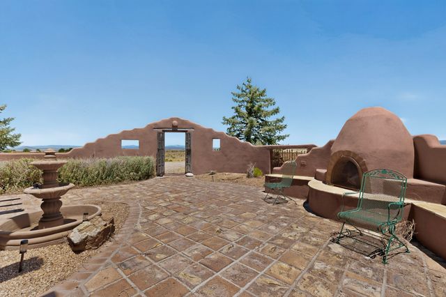 192 San Marcos Loop, Santa Fe, NM 87508