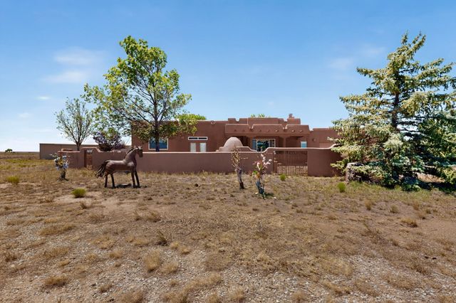 192 San Marcos Loop, Santa Fe, NM 87508