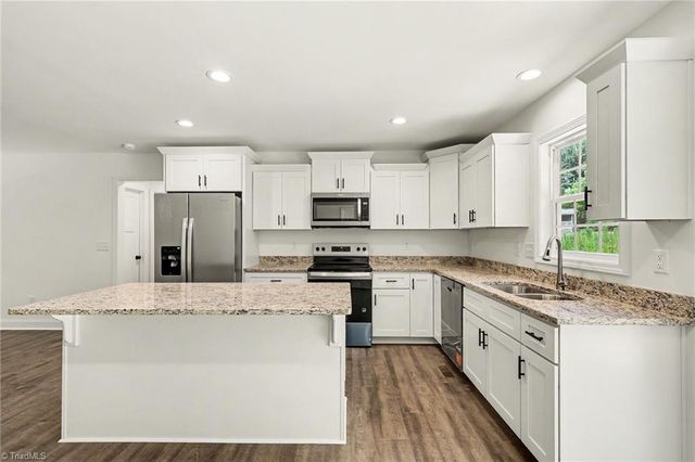 6331 New Center Church Road, Seagrove, NC 27341