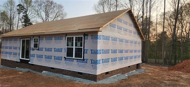 6331 New Center Church Road, Seagrove, NC 27341