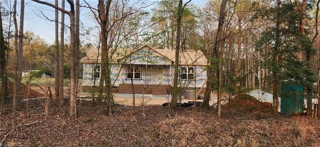 6331 New Center Church Road, Seagrove, NC 27341