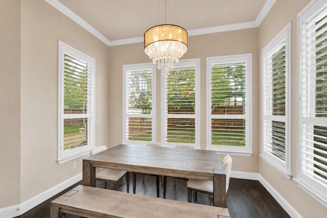 1115 Blue Lake Boulevard, Arlington, TX 76005