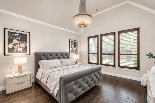 1115 Blue Lake Boulevard, Arlington, TX 76005