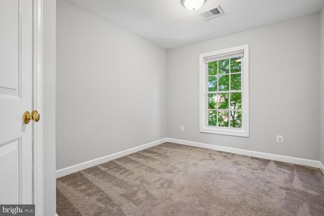 4370 THOMAS BRIGADE LN, Fairfax, VA 22033