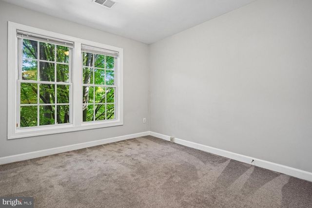 4370 THOMAS BRIGADE LN, Fairfax, VA 22033