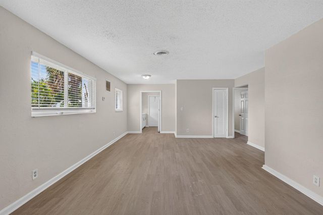 2961 NE 7th Avenue B, Pompano Beach, FL 33064