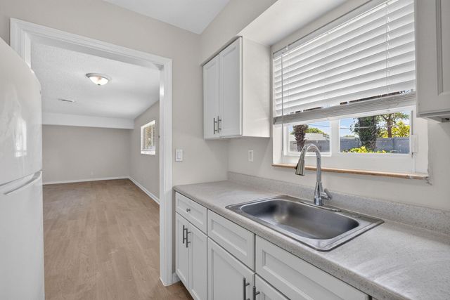 2961 NE 7th Avenue B, Pompano Beach, FL 33064
