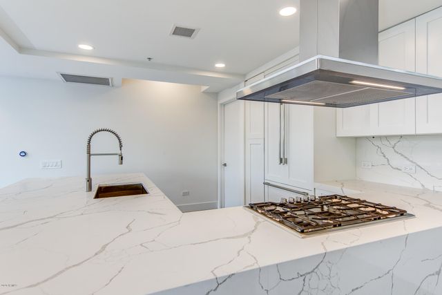 7137 E RANCHO VISTA Drive 7008, Scottsdale, AZ 85251