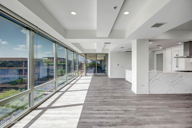 7137 E RANCHO VISTA Drive 7008, Scottsdale, AZ 85251