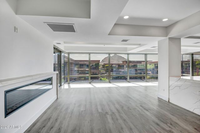7137 E RANCHO VISTA Drive 7008, Scottsdale, AZ 85251