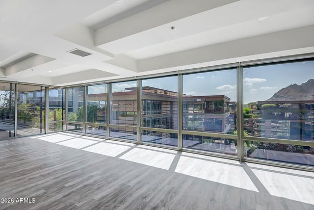 7137 E RANCHO VISTA Drive 7008, Scottsdale, AZ 85251