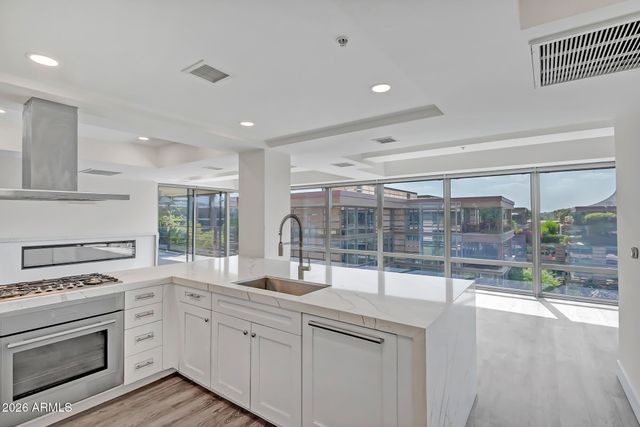 7137 E RANCHO VISTA Drive 7008, Scottsdale, AZ 85251