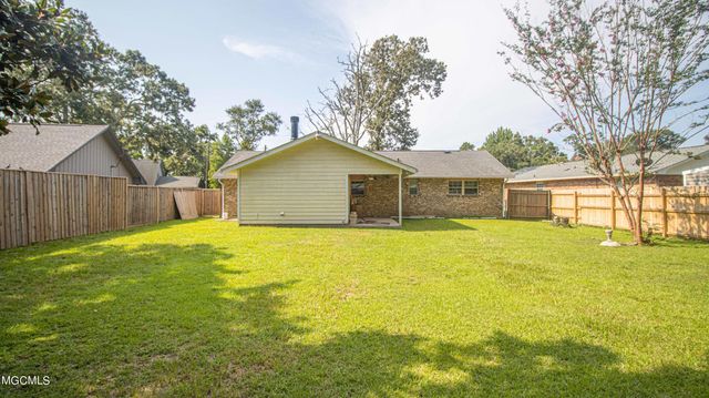 2417 Collins Boulevard, Gulfport, MS 39507