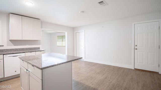 2417 Collins Boulevard, Gulfport, MS 39507
