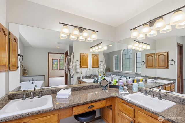 33339 5th Place SW, Federal Way, WA 98023