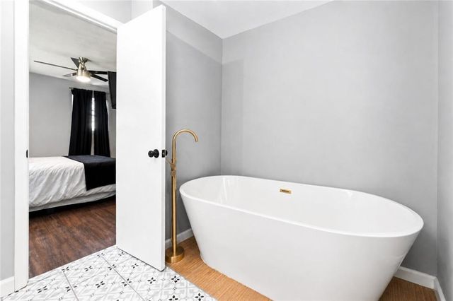 624 Village Lane Drive SW, Marietta, GA 30060