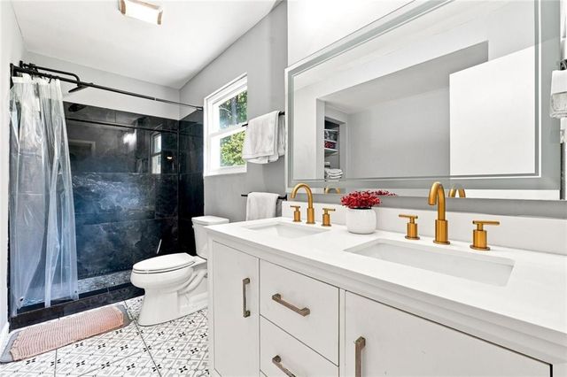 624 Village Lane Drive SW, Marietta, GA 30060