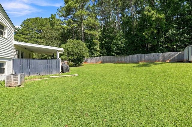 624 Village Lane Drive SW, Marietta, GA 30060