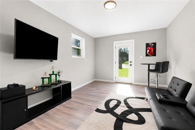 624 Village Lane Drive SW, Marietta, GA 30060