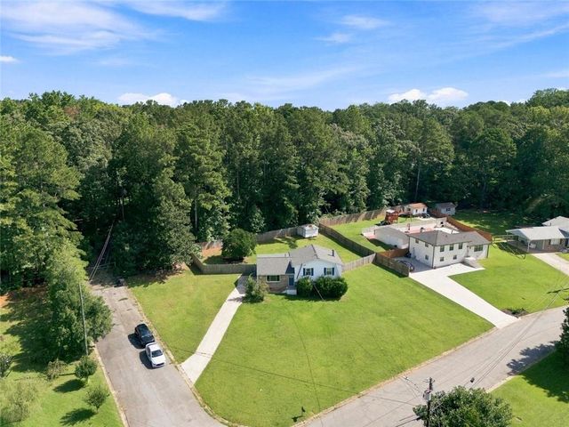624 Village Lane Drive SW, Marietta, GA 30060