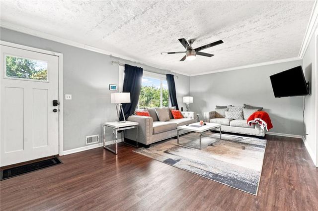 624 Village Lane Drive SW, Marietta, GA 30060