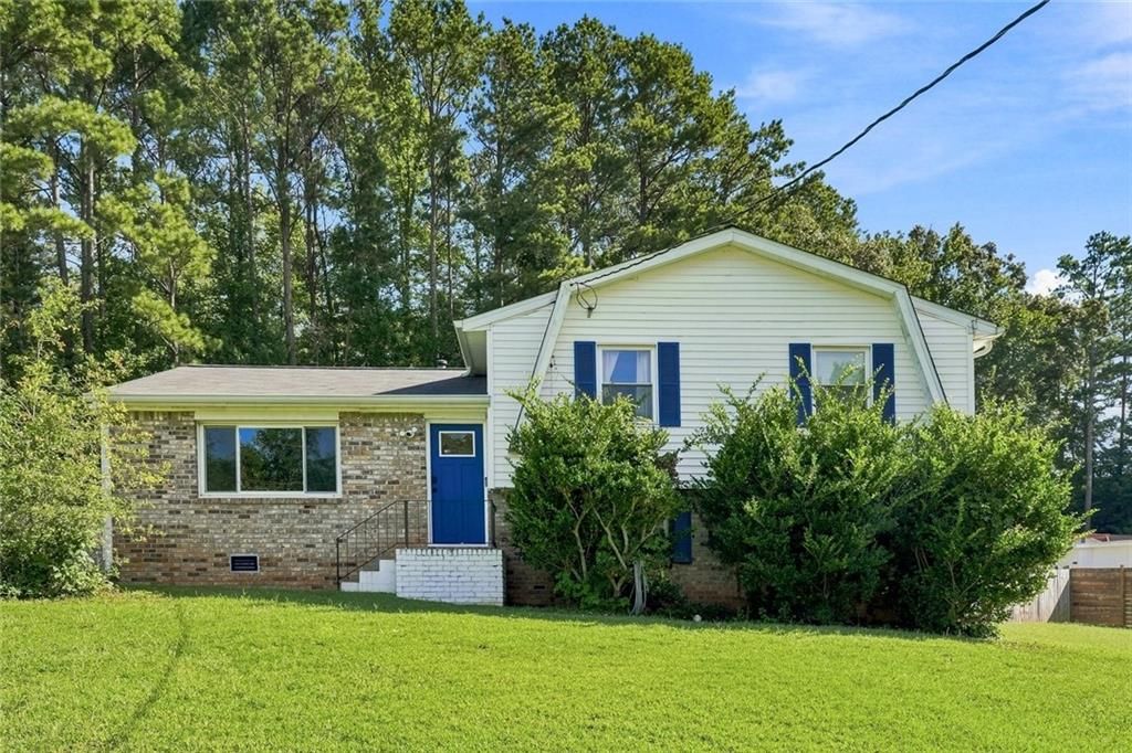 624 Village Lane Drive SW, Marietta, GA 30060