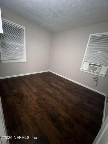 862 BUNKER HILL Boulevard, Jacksonville, FL 32208