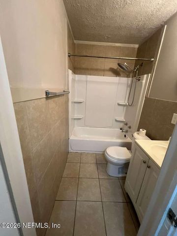 862 BUNKER HILL Boulevard, Jacksonville, FL 32208