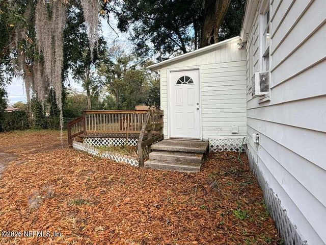 862 BUNKER HILL Boulevard, Jacksonville, FL 32208