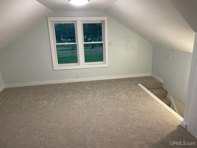 500 E Sagola Avenue, Kingsford, MI 49802