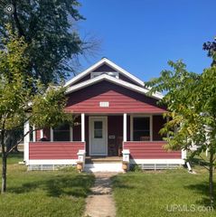 500 E Sagola Avenue, Kingsford, MI 49802